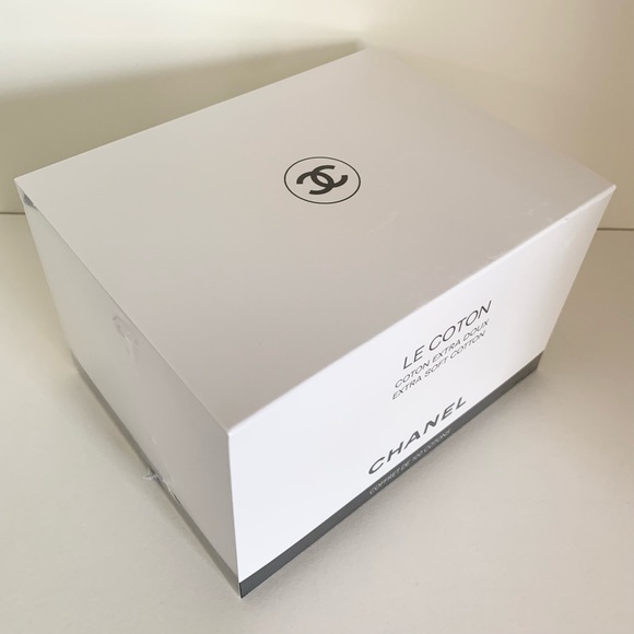Chanel embossed cotton pad set of 100 - Picture 2 of 7
